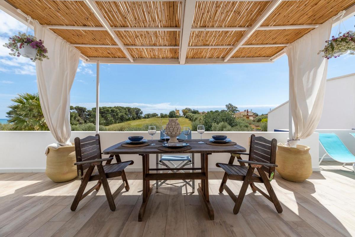 Romantic House Terrazza Vista Mare Santa Maria Del Focallo Ngoại thất bức ảnh